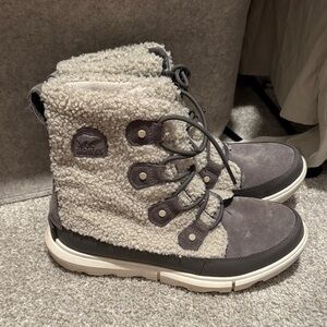 Sorel winter shoes women's